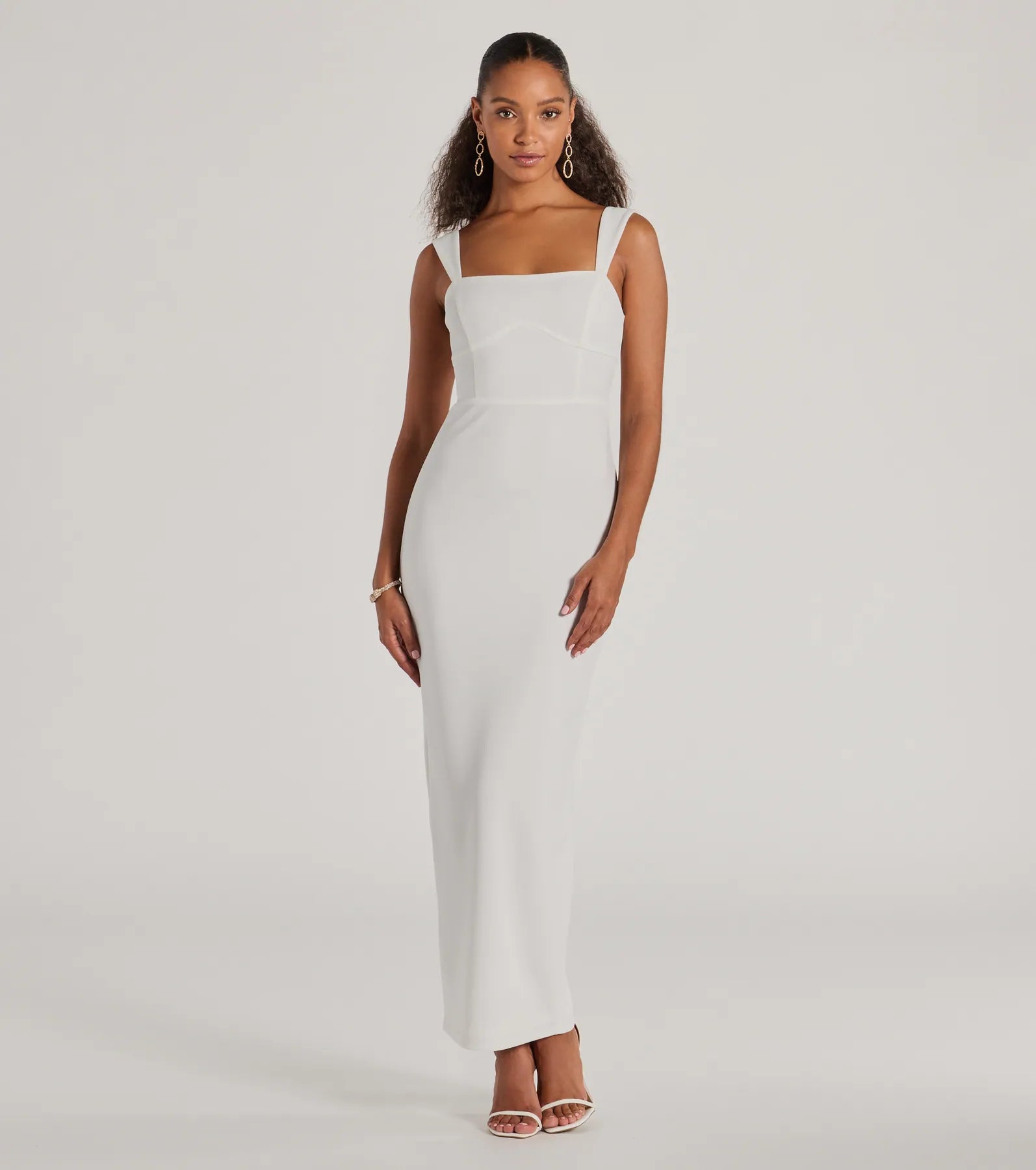 Monae Sleeveless Slim Long Crepe Formal Dress Front Pocket Maxi